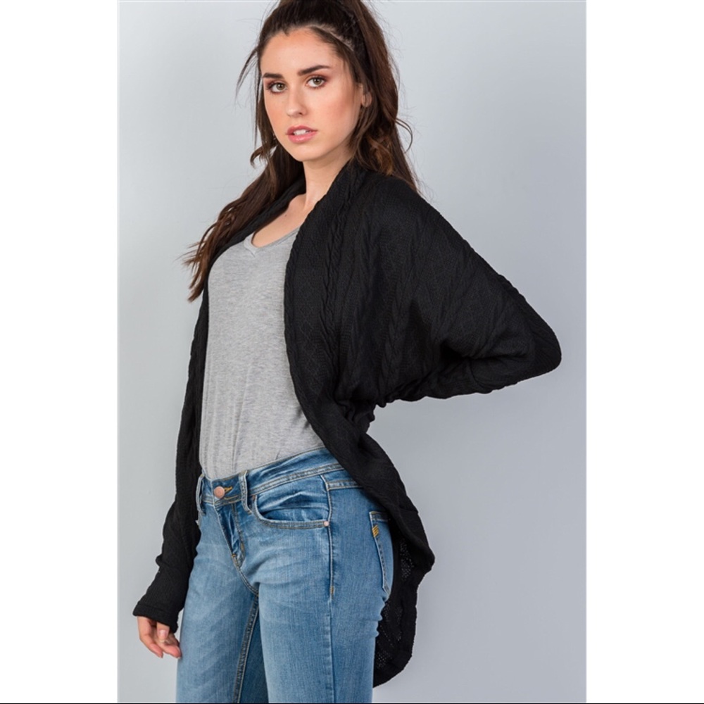 SALES ❗️BLACK DROP SHOULDER CABLE KNIT CARDIGAN - Picture 2 of 6